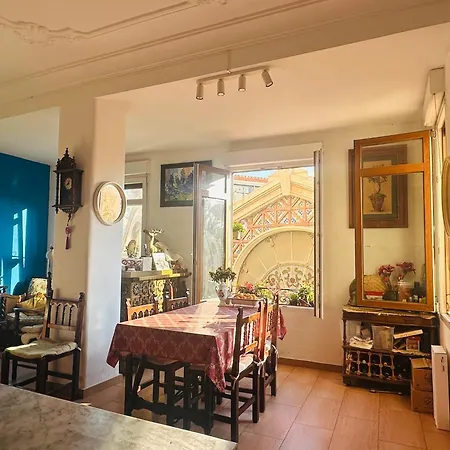 Проживание в семье Mirador 5 Del Mercado - Con Bano Privado En El Centro De La Ciudad Vella *