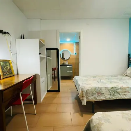 Проживание в семье Mirador 5 Del Mercado - Con Bano Privado En El Centro De La Ciudad Vella