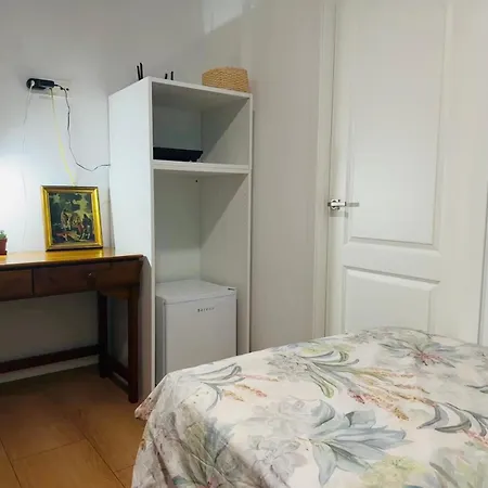 Mirador 5 Del Mercado - Con Bano Privado En El Centro De La Ciudad Vella Проживание в семье